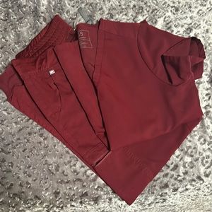 Figs large casma and large zamoras in burgundy